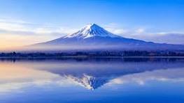 富士山　逆さ富士
