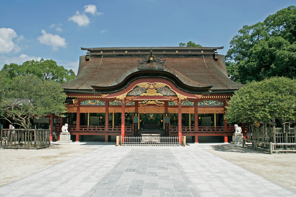 Dazaifu Tenmangu shrine red bridge