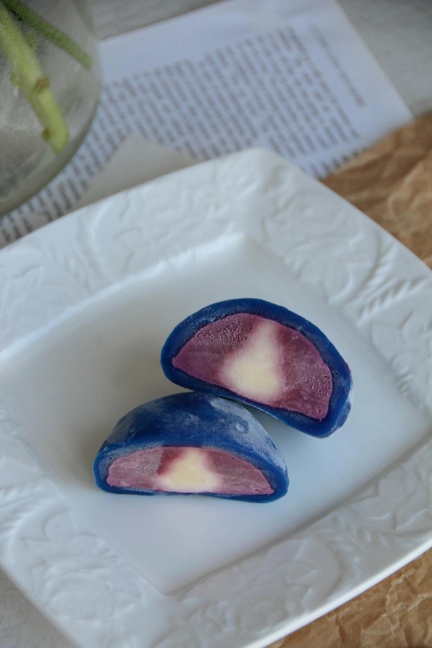 Ajari-mochi round pastry