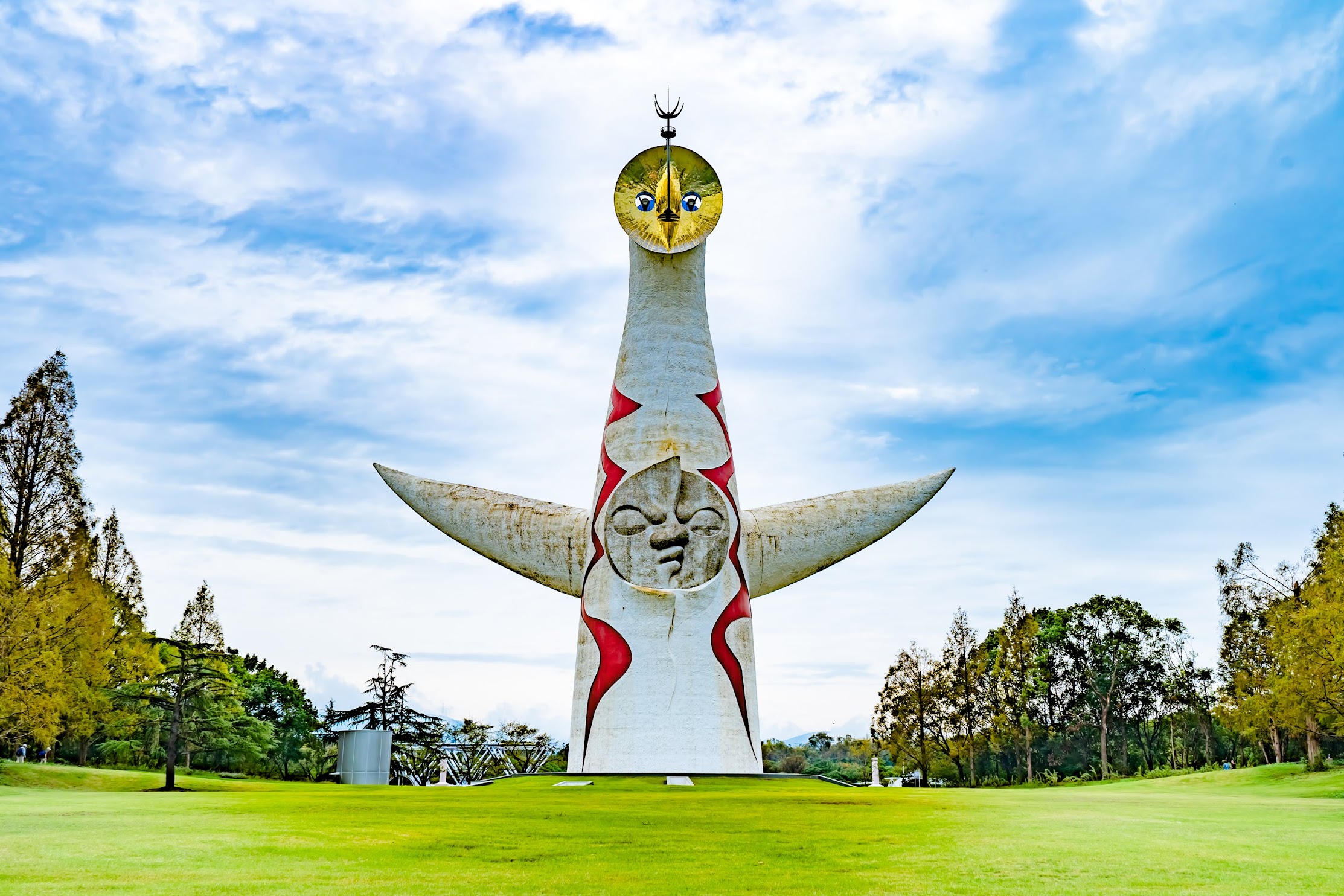 Tower of the Sun Expo Park sculpture