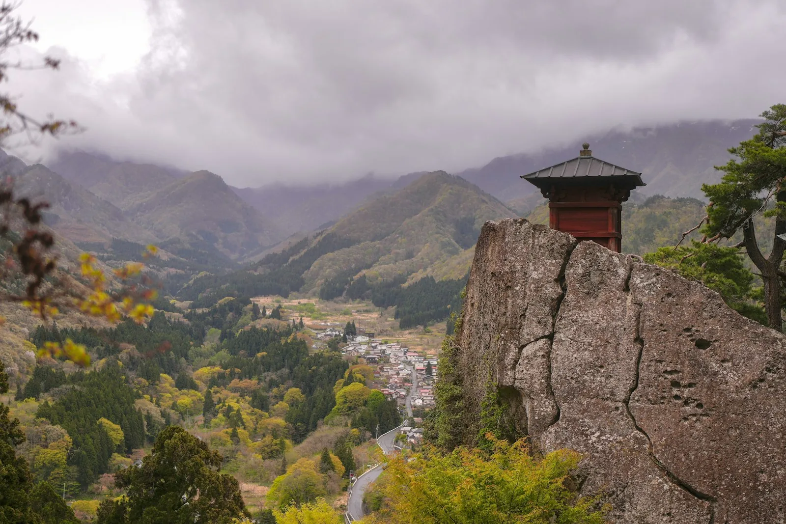 Yamadera (Risshaku-ji) (Photo via PhotoAC)