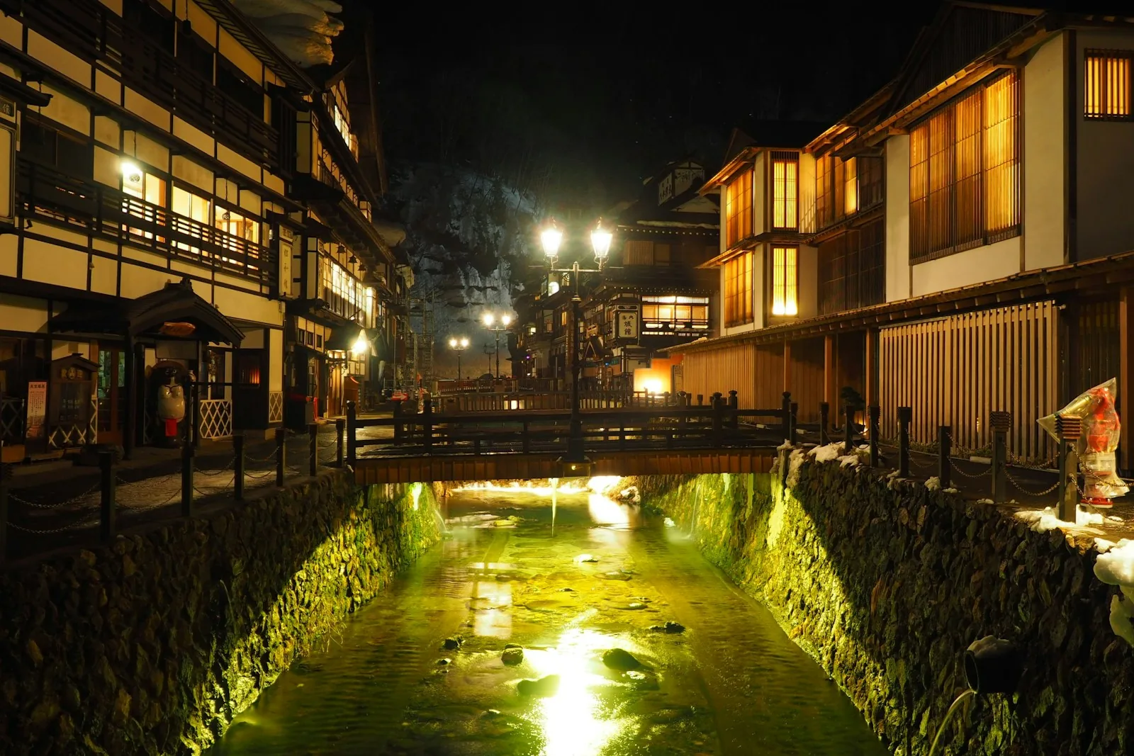 Ginzan Onsen (Photo via PhotoAC)