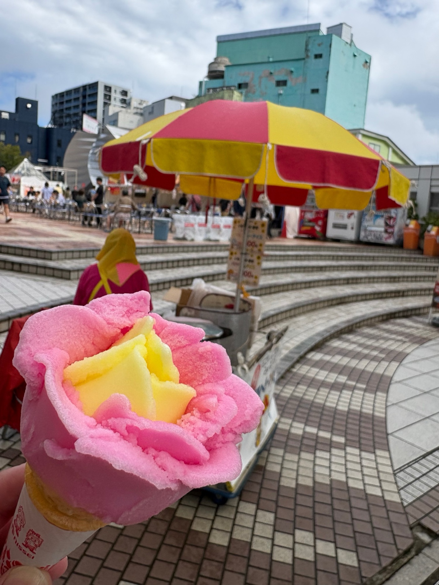 Baba Hera Ice (ババヘラアイス) — eaten on site and photographed by the Kasegeya editorial team